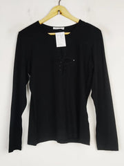 Buy online pre-used pre-loved 100% authentic & Original branded Apriori (FS-2074) available in Pakistan. Top international brands avilable.