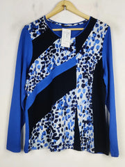 Buy online pre-used pre-loved 100% authentic & Original branded Barbara (FS-2098) available in Pakistan. Top international brands avilable.