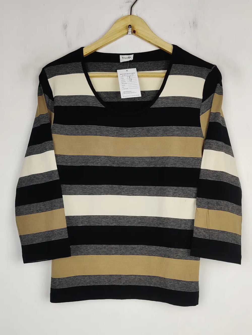 Buy online pre-used pre-loved 100% authentic & Original branded Viyella (FS-2166) available in Pakistan. Top international brands avilable.