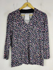 Buy online pre-used pre-loved 100% authentic & Original branded Unknown Brand (FS-2183) available in Pakistan. Top international brands avilable.
