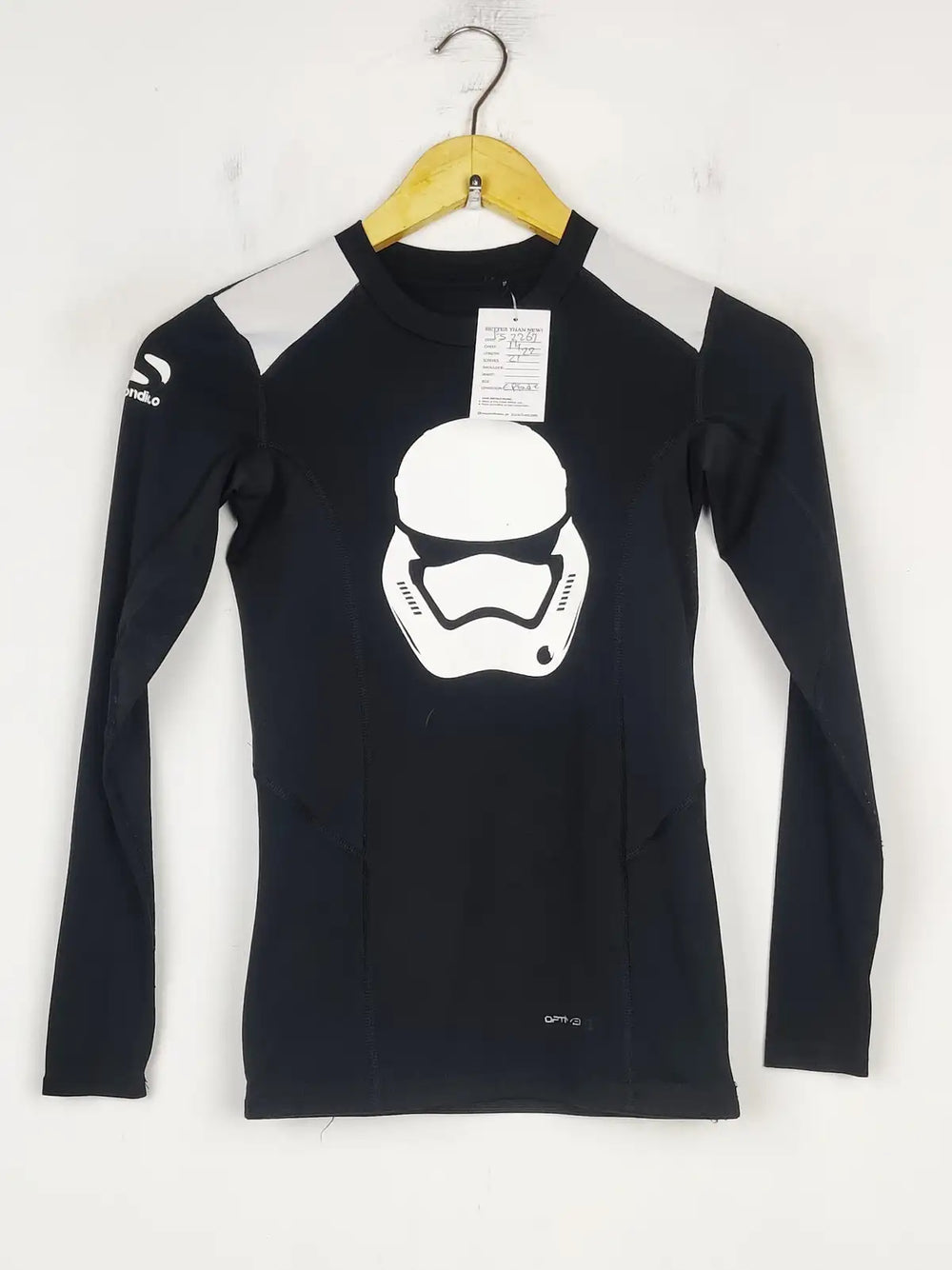 Buy online pre-used pre-loved 100% authentic & Original branded Star Wars (FS-2267) available in Pakistan. Top international brands avilable.