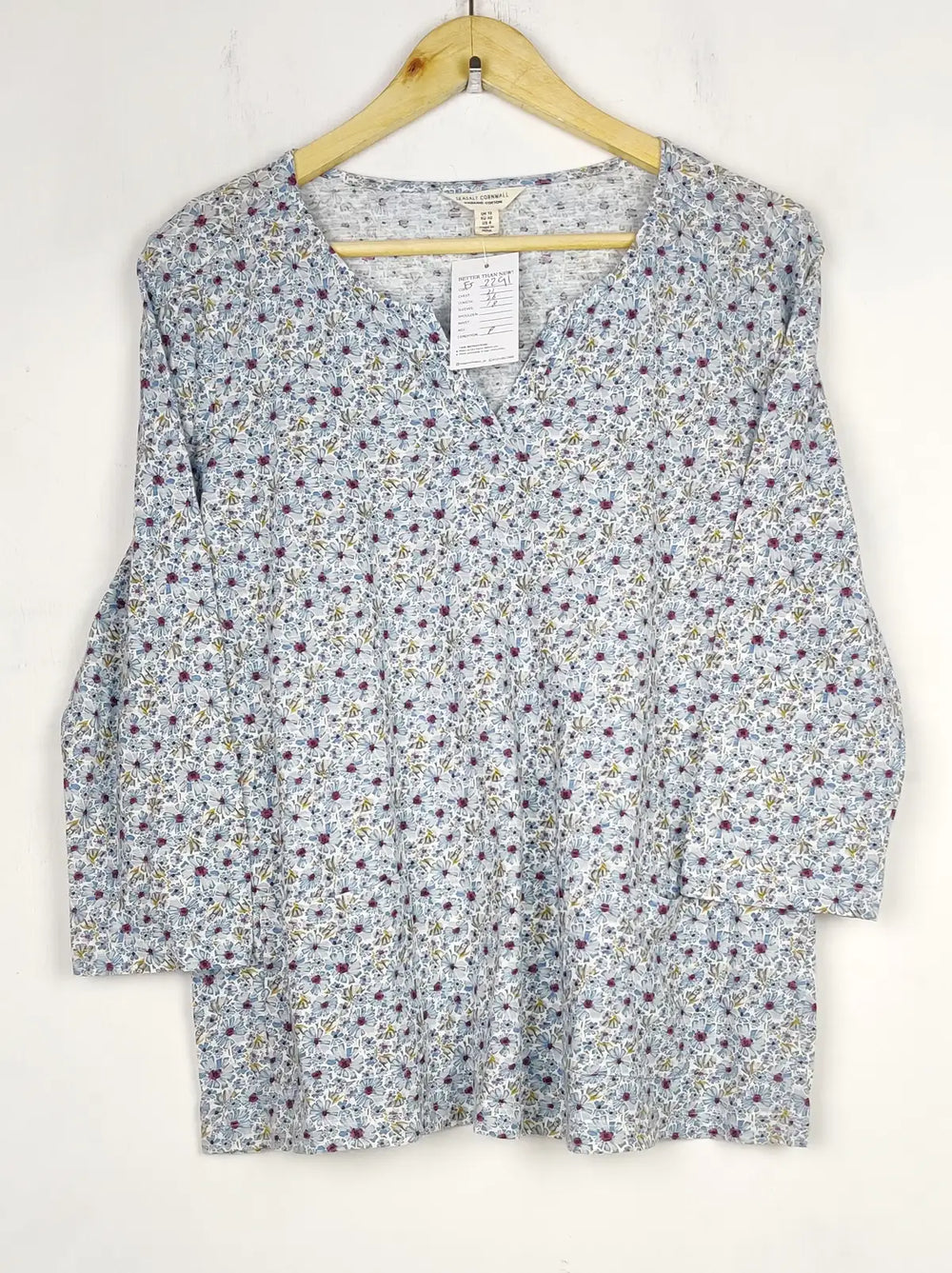 Buy online pre-used pre-loved 100% authentic & Original branded Seasalt Cornwall (FS-2291) available in Pakistan. Top international brands avilable.