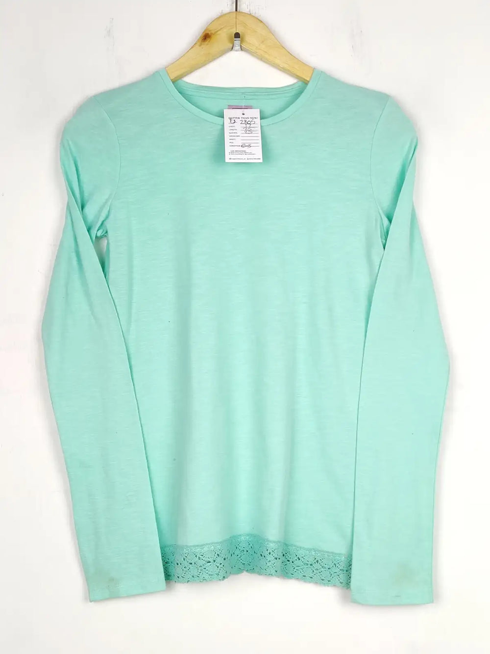 Buy online pre-used pre-loved 100% authentic & Original branded F&F (FS-2305) available in Pakistan. Top international brands avilable.