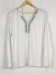 Buy online pre-used pre-loved 100% authentic & Original branded Unknown Brand (FS-2397) available in Pakistan. Top international brands avilable.