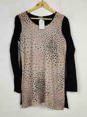 Buy online pre-used pre-loved 100% authentic & Original branded Fiorellarubino (FS-2399) available in Pakistan. Top international brands avilable.