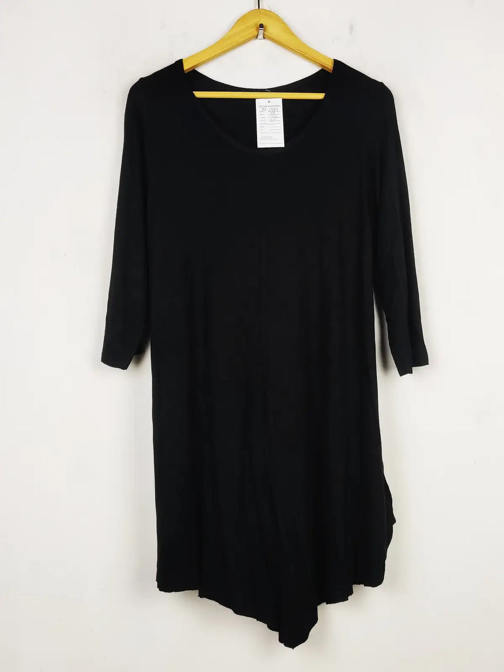 Buy online pre-used pre-loved 100% authentic & Original branded Unknown Brand (FS-2485) available in Pakistan. Top international brands avilable.