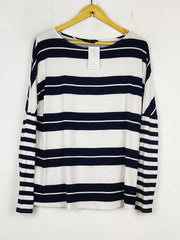 Buy online pre-used pre-loved 100% authentic & Original branded F&F (FS-2521) available in Pakistan. Top international brands avilable.