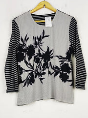 Buy online pre-used pre-loved 100% authentic & Original branded Unknown Brand (FS-2552) available in Pakistan. Top international brands avilable.