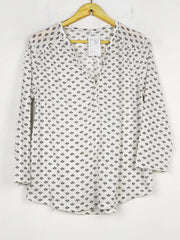 Buy online pre-used pre-loved 100% authentic & Original branded Unknown Brand (FS-2595) available in Pakistan. Top international brands avilable.