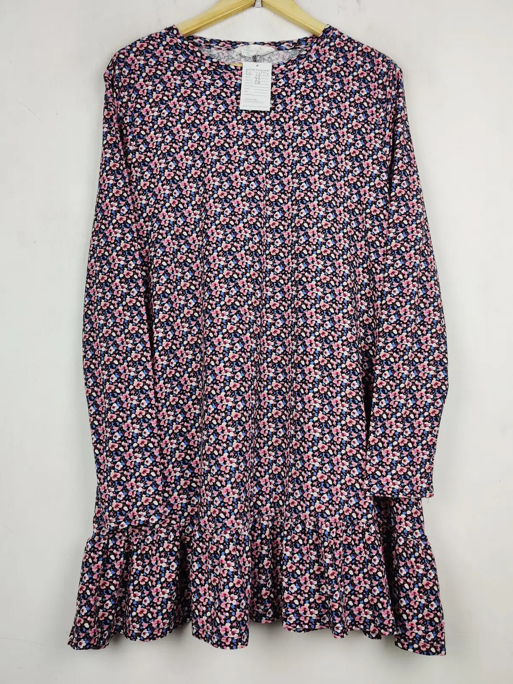 Buy online pre-used pre-loved 100% authentic & Original branded Primark (FS-2674) available in Pakistan. Top international brands avilable.