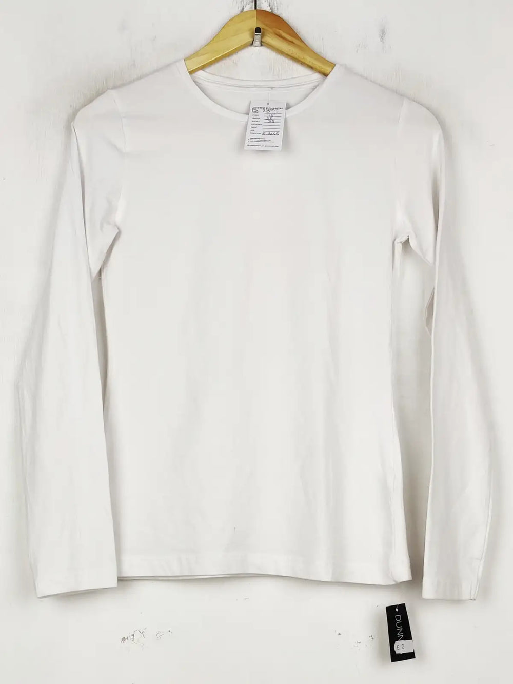 Buy online pre-used pre-loved 100% authentic & Original branded Unknown Brand (FS-2809) available in Pakistan. Top international brands avilable.