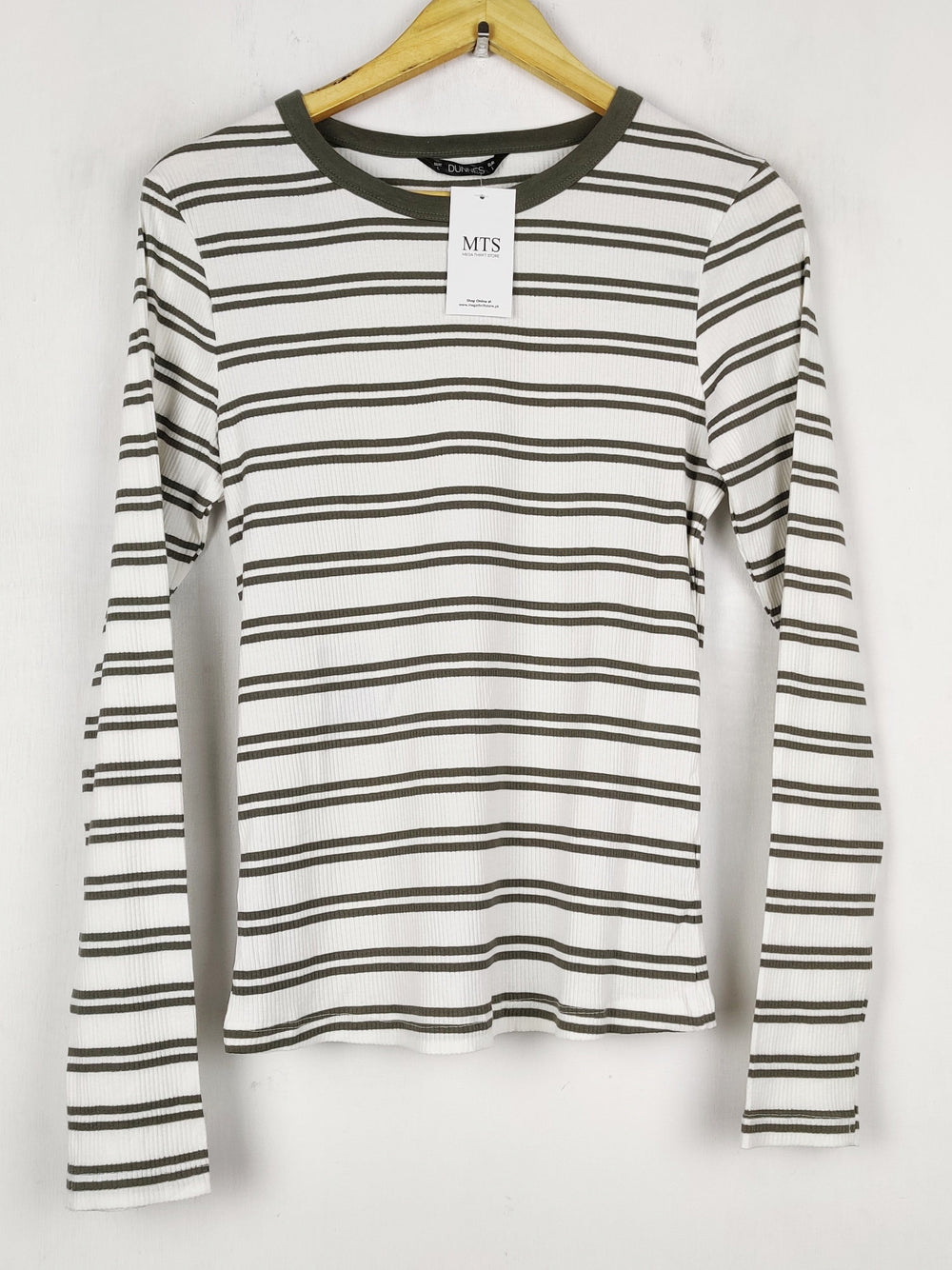 Buy online pre-used pre-loved 100% authentic & Original branded Dunnes Stores (FS-2856) available in Pakistan. Top international brands avilable.