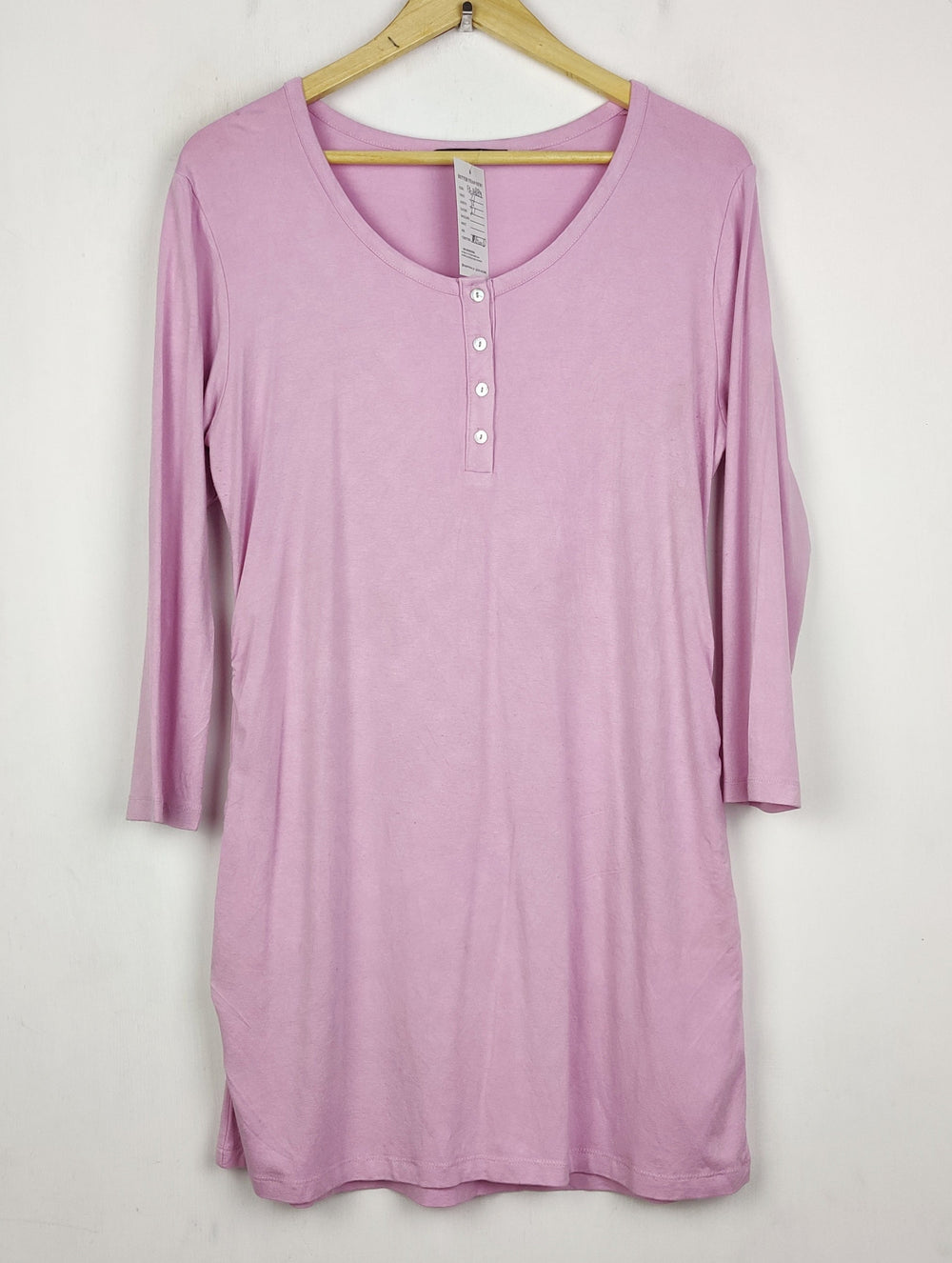 Buy online pre-used pre-loved 100% authentic & Original branded Isabella Oliver (FS-2889) available in Pakistan. Top international brands avilable.
