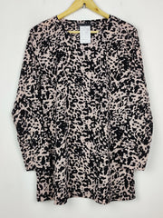 Buy online pre-used pre-loved 100% authentic & Original branded Marks & Spencers (FS-2901) available in Pakistan. Top international brands avilable.