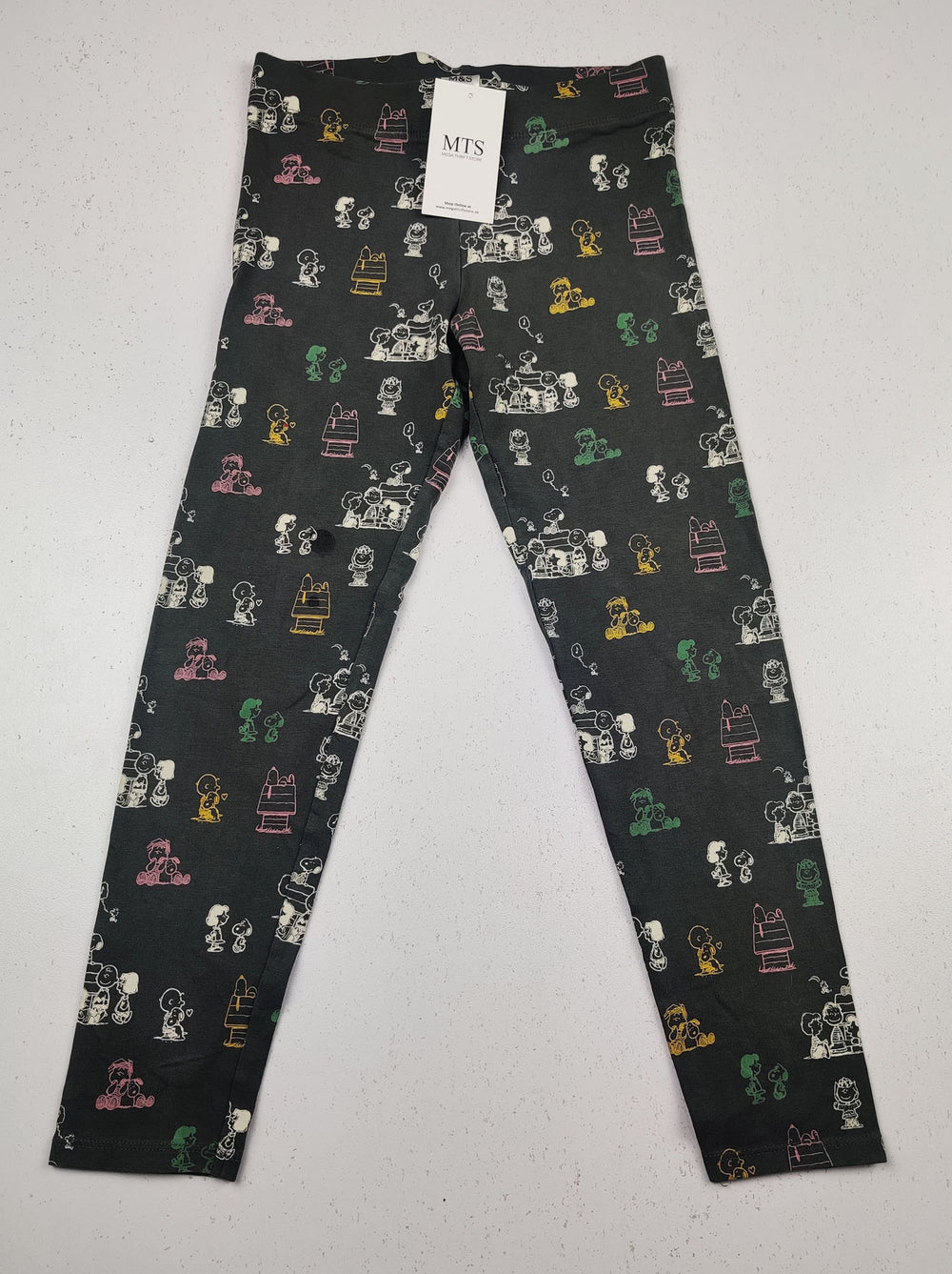 Buy online pre-used pre-loved 100% authentic & Original branded Marks & Spencer (GB-106) available in Pakistan. Top international brands avilable.