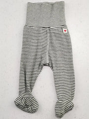 Buy online pre-used pre-loved 100% authentic & Original branded H&M (GB-1139) available in Pakistan. Top international brands avilable.