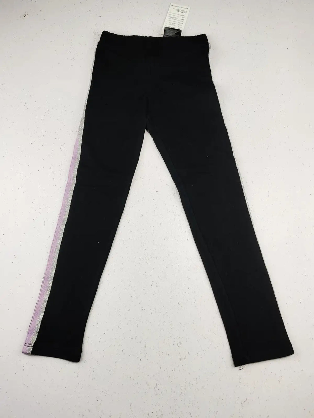 Buy online pre-used pre-loved 100% authentic & Original branded H&M (GB-1189) available in Pakistan. Top international brands avilable.