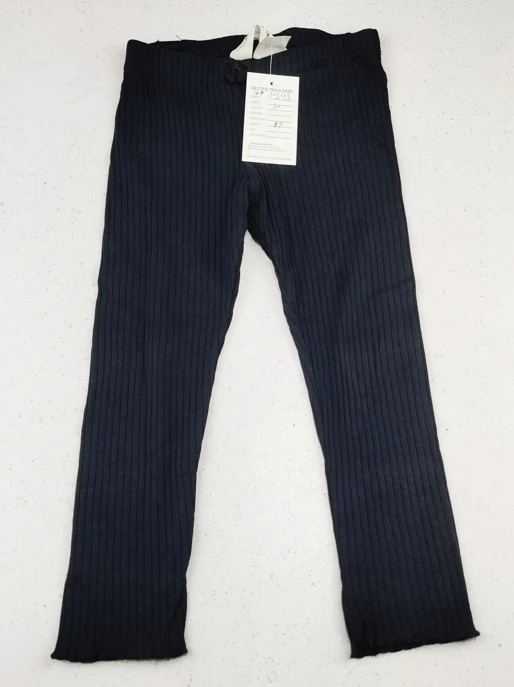 Buy online pre-used pre-loved 100% authentic & Original branded H&M (GB-1543) available in Pakistan. Top international brands avilable.
