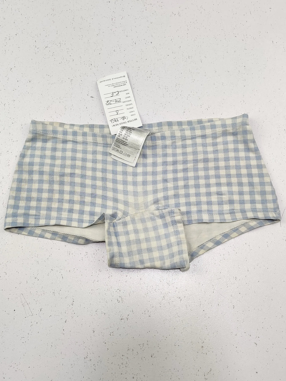 Buy online pre-used pre-loved 100% authentic & Original branded H&M (GB-1956) available in Pakistan. Top international brands avilable.