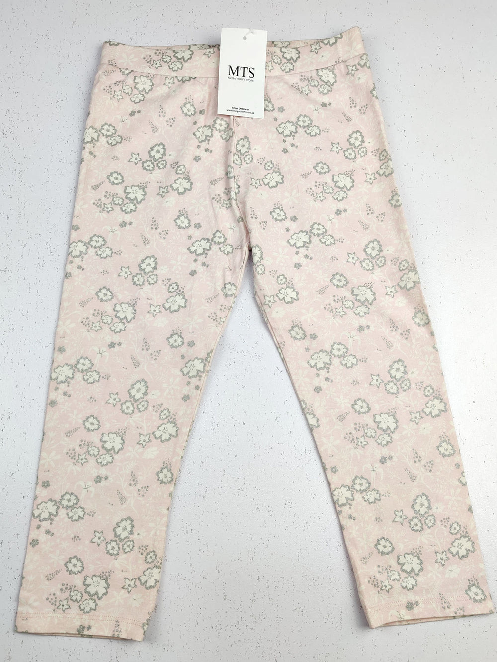 Buy online pre-used pre-loved 100% authentic & Original branded Dunnes Stores (GB-326) available in Pakistan. Top international brands avilable.