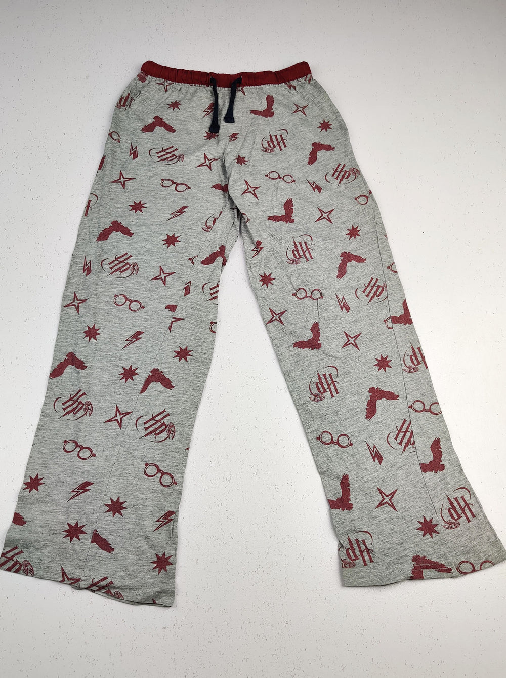 Buy online pre-used pre-loved 100% authentic & Original branded Harry Potter (GB-343) available in Pakistan. Top international brands avilable.