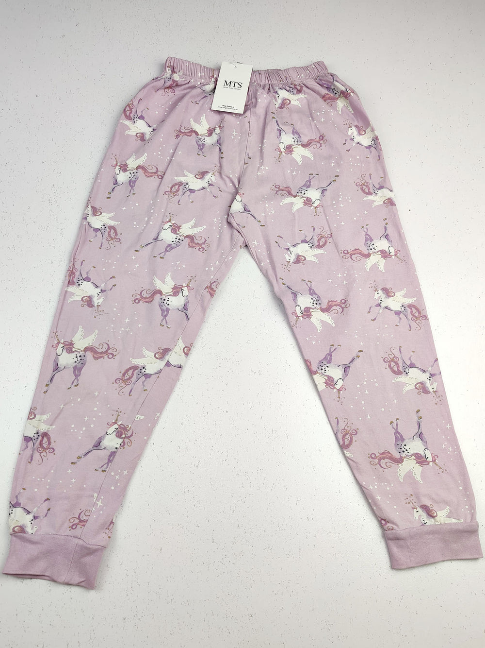 Buy online pre-used pre-loved 100% authentic & Original branded Unknown Brand (GB-363) available in Pakistan. Top international brands avilable.