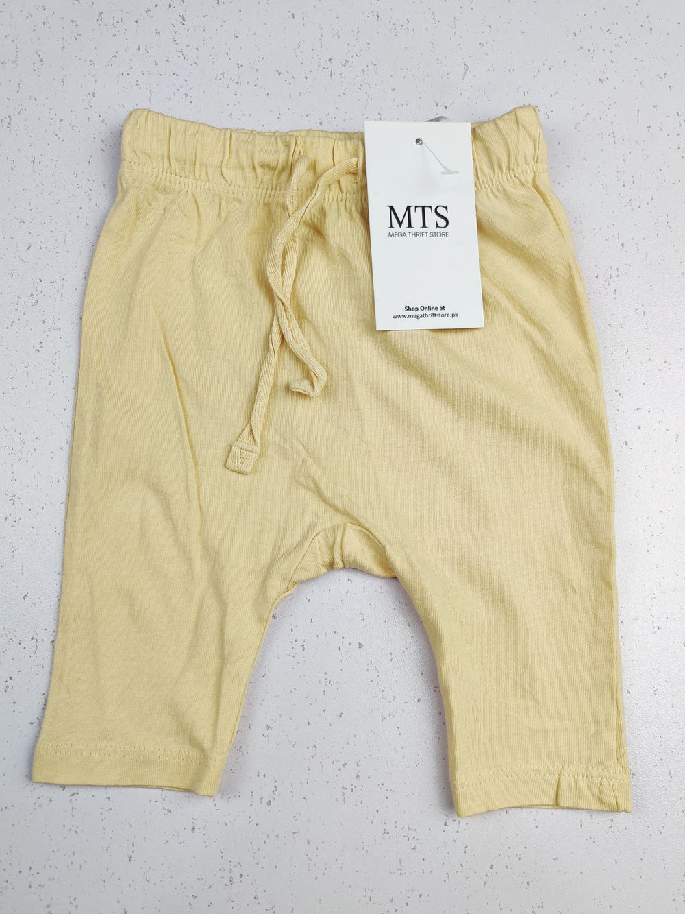 Buy online pre-used pre-loved 100% authentic & Original branded H&M (GB-443) available in Pakistan. Top international brands avilable.