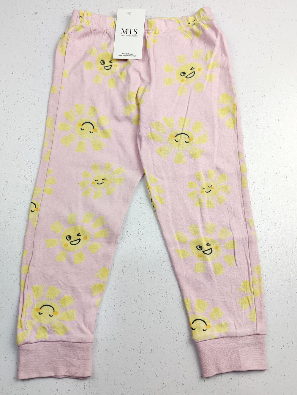 Buy online pre-used pre-loved 100% authentic & Original branded F&F (GB-482) available in Pakistan. Top international brands avilable.