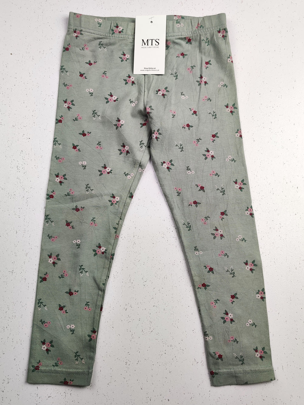 Buy online pre-used pre-loved 100% authentic & Original branded Primark (GB-541) available in Pakistan. Top international brands avilable.