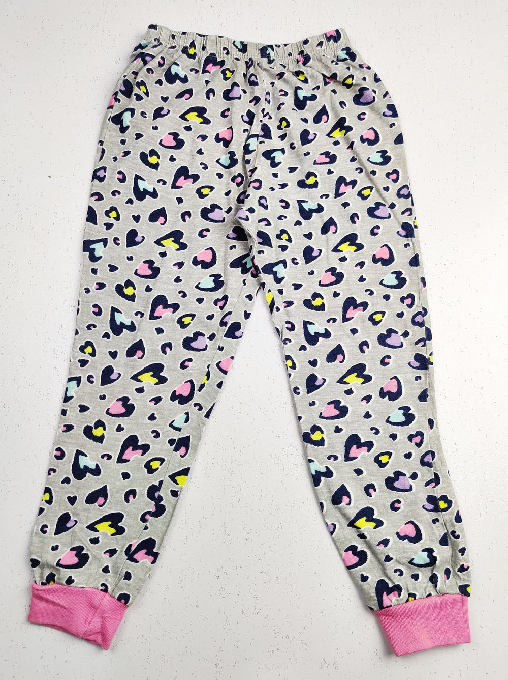 Buy online pre-used pre-loved 100% authentic & Original branded Unknown Brand (GB-558) available in Pakistan. Top international brands avilable.