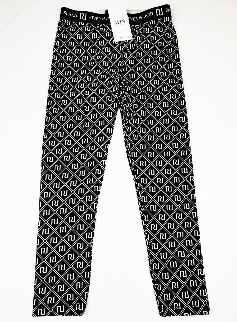 Buy online pre-used pre-loved 100% authentic & Original branded River Island (GB-588) available in Pakistan. Top international brands avilable.