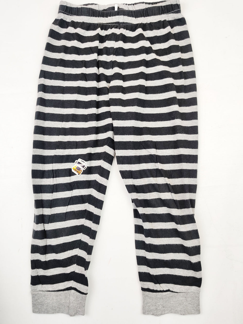 Buy online pre-used pre-loved 100% authentic & Original branded Unknown Brand (GB-880) available in Pakistan. Top international brands avilable.