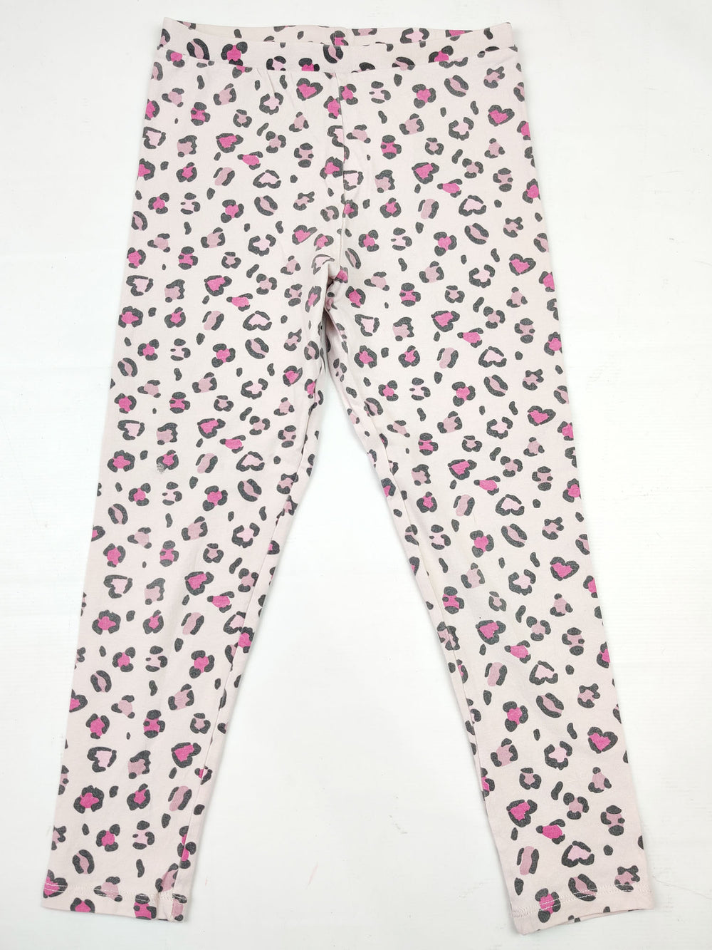 Buy online pre-used pre-loved 100% authentic & Original branded Unknown Brand (GB-889) available in Pakistan. Top international brands avilable.