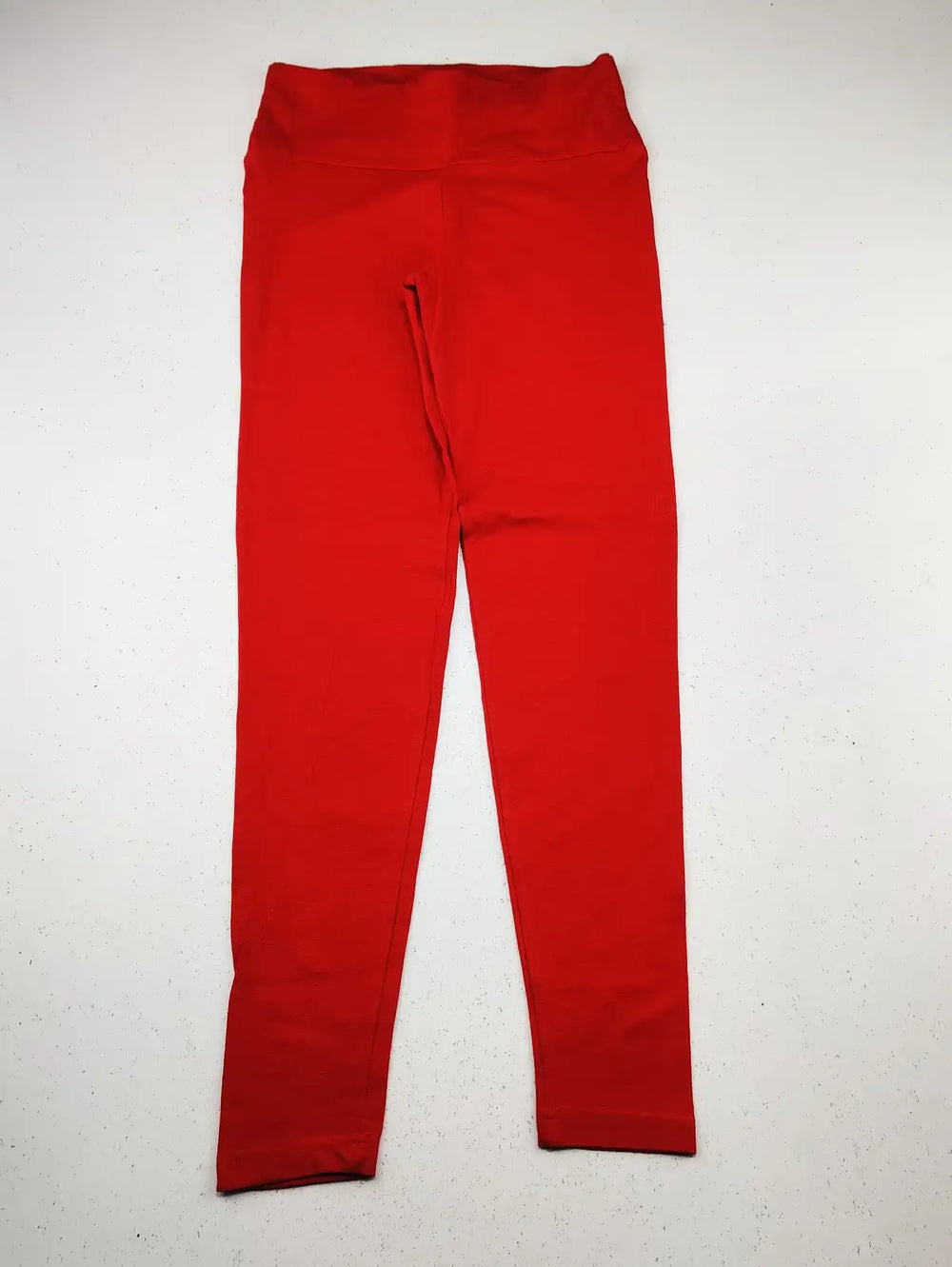 Buy online pre-used pre-loved 100% authentic & Original branded Unknown Brand (GB-951) available in Pakistan. Top international brands avilable.