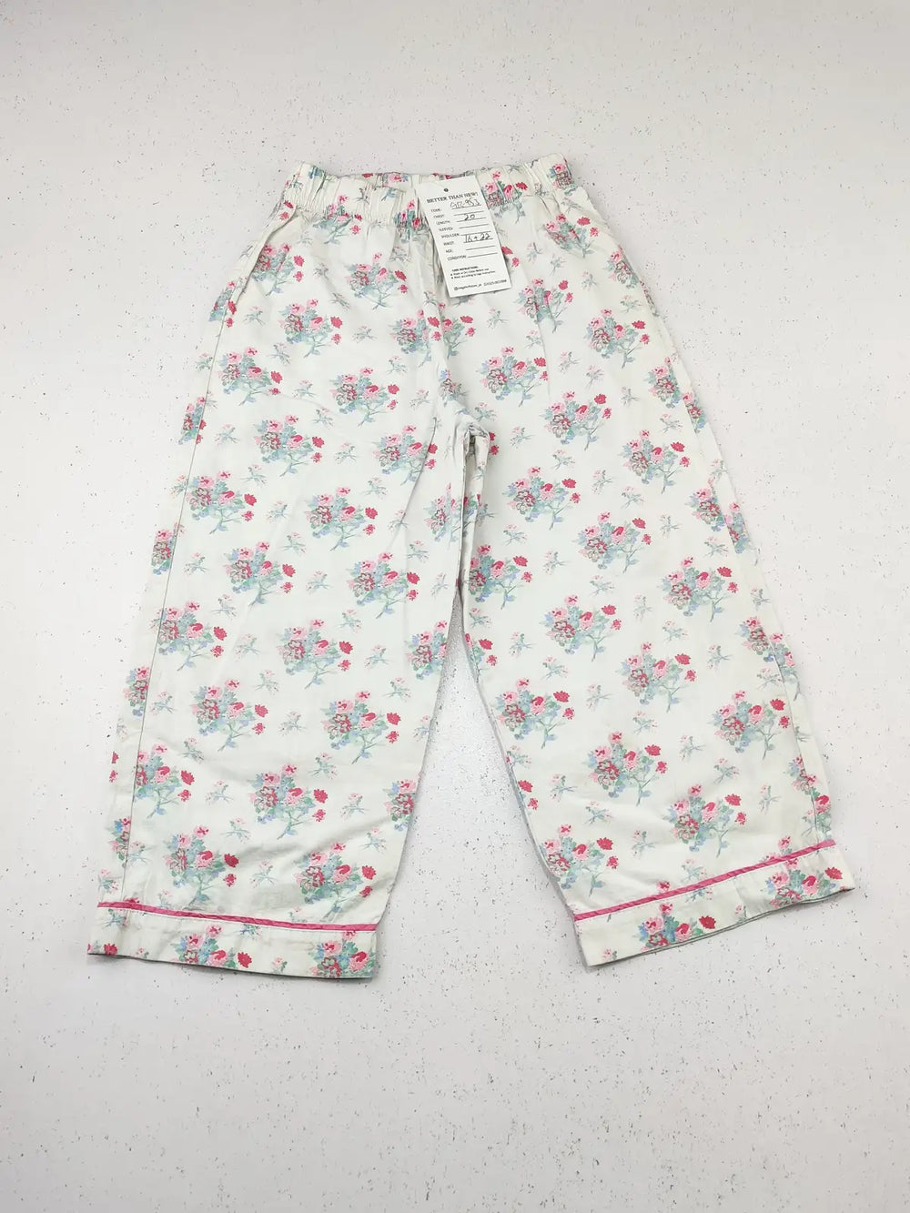 Buy online pre-used pre-loved 100% authentic & Original branded Unknown Brand (GB-953) available in Pakistan. Top international brands avilable.