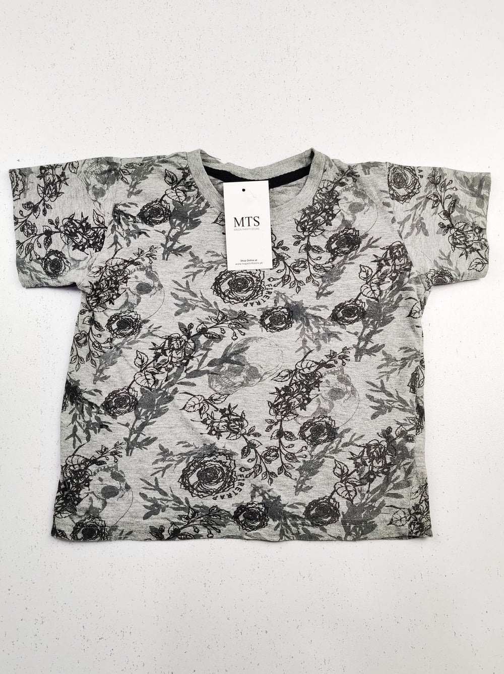 Buy online pre-used pre-loved 100% authentic & Original branded Firetrap (GST-1422) available in Pakistan. Top international brands avilable.