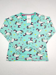 Buy online pre-used pre-loved 100% authentic & Original branded Studio (GST-1700) available in Pakistan. Top international brands avilable.