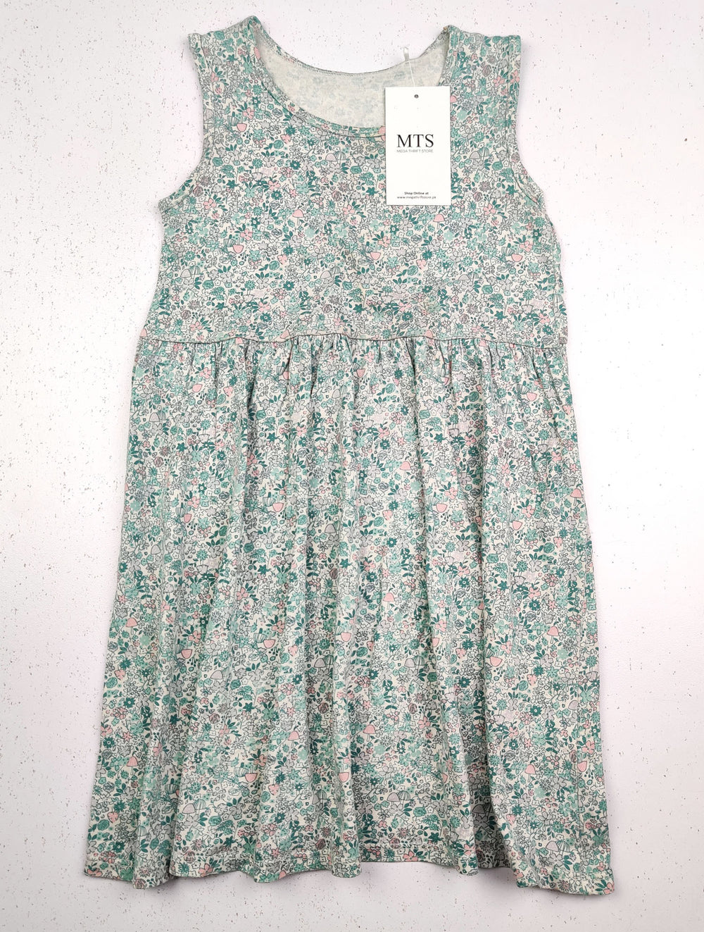 Buy online pre-used pre-loved 100% authentic & Original branded George (GST-1711) available in Pakistan. Top international brands avilable.