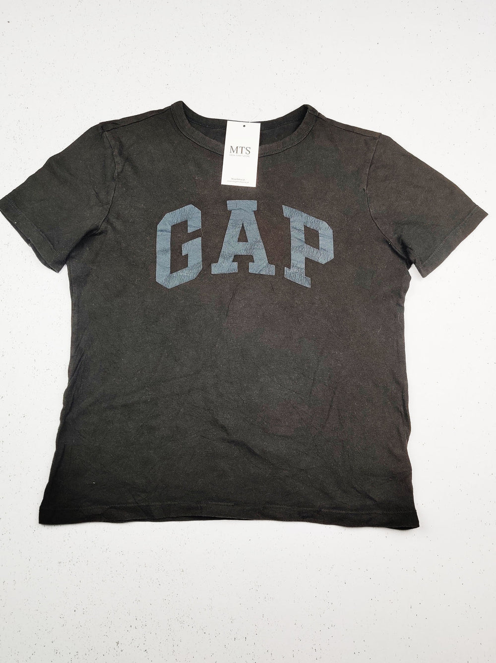 Buy online pre-used pre-loved 100% authentic & Original branded Gap (GST-1738) available in Pakistan. Top international brands avilable.