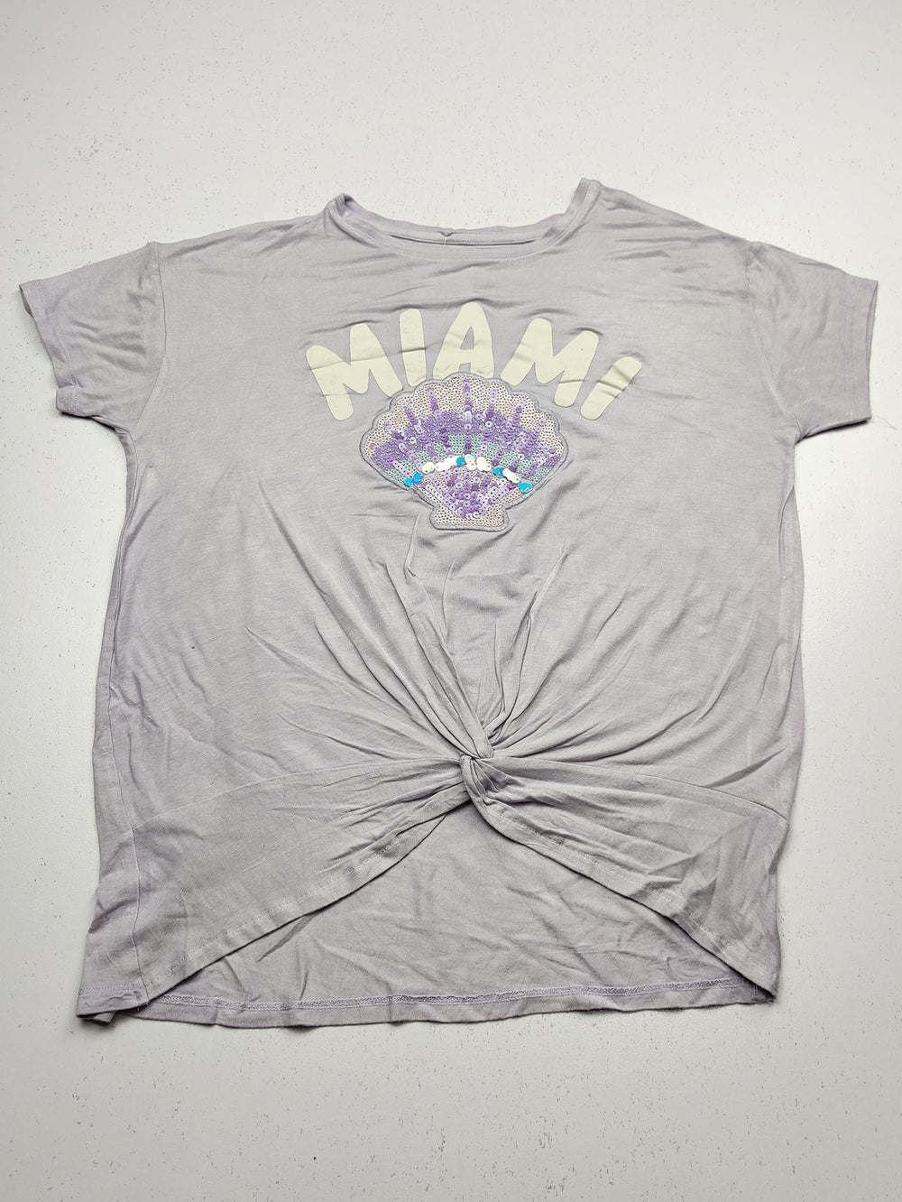 Buy online pre-used pre-loved 100% authentic & Original branded Tu (GST-179) available in Pakistan. Top international brands avilable.