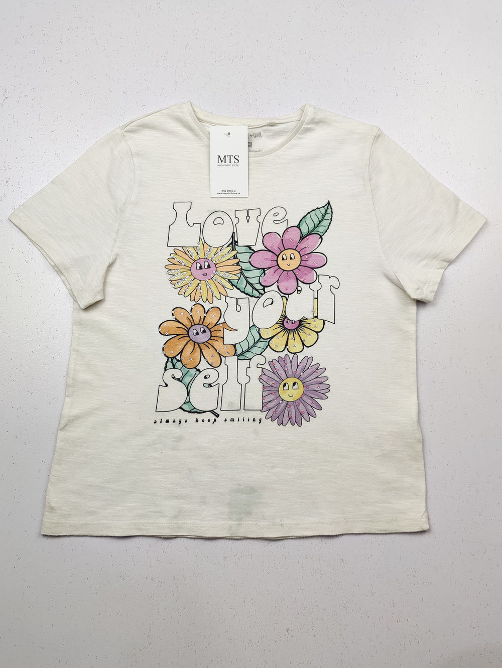 Buy online pre-used pre-loved 100% authentic & Original branded F&F (GST-204) available in Pakistan. Top international brands avilable.