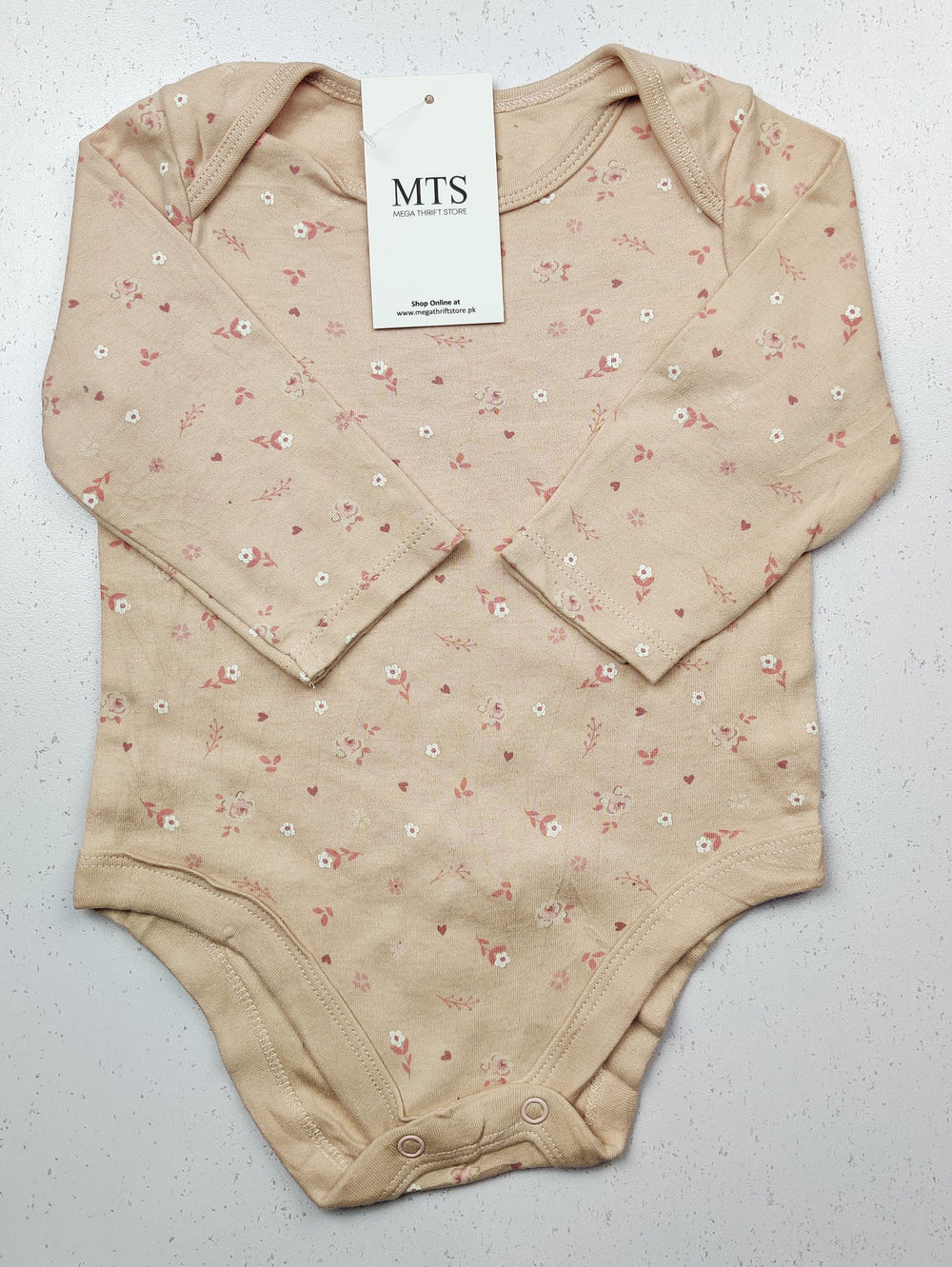 Buy online pre-used pre-loved 100% authentic & Original branded M&Co (GST-228) available in Pakistan. Top international brands avilable.