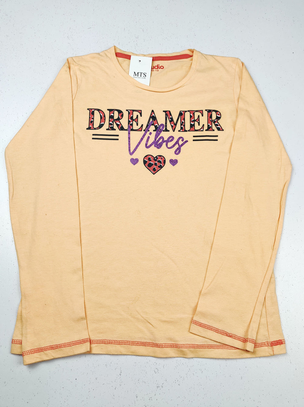 Buy online pre-used pre-loved 100% authentic & Original branded Studio (GST-540) available in Pakistan. Top international brands avilable.