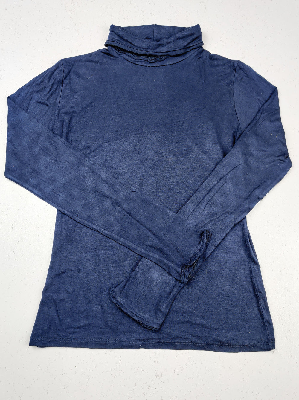 Buy online pre-used pre-loved 100% authentic & Original branded Unknown Brand (GST-560) available in Pakistan. Top international brands avilable.