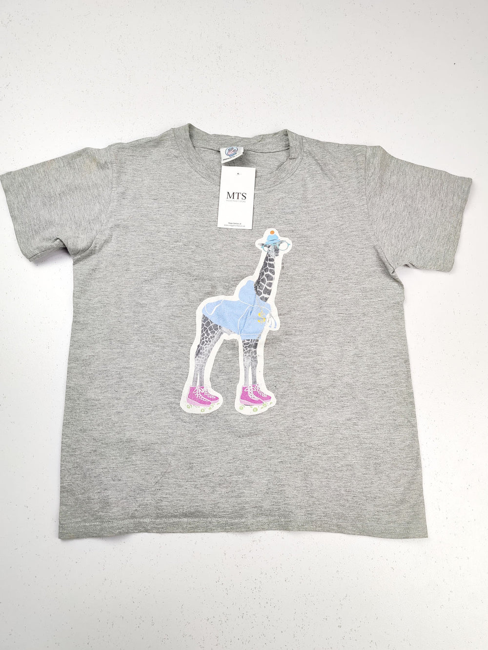 Buy online pre-used pre-loved 100% authentic & Original branded Moonpig (GST-759) available in Pakistan. Top international brands avilable.