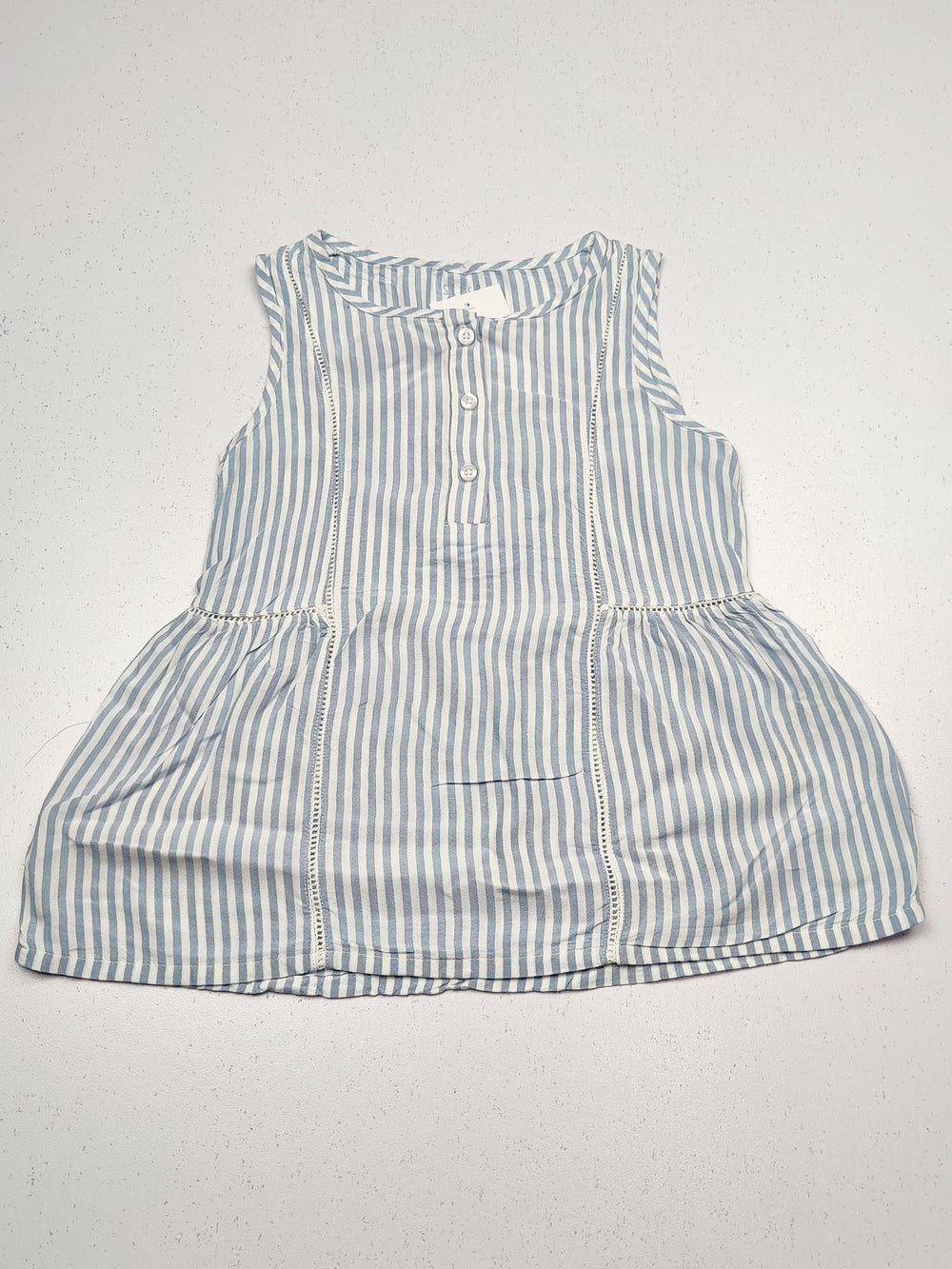 Buy online pre-used pre-loved 100% authentic & Original branded Tu (GST-79) available in Pakistan. Top international brands avilable.