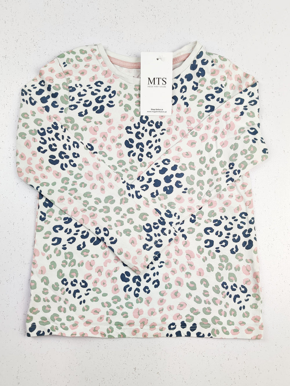 Buy online pre-used pre-loved 100% authentic & Original branded Nutmeg (GST-995) available in Pakistan. Top international brands avilable.