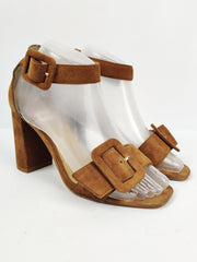 Banana Republic (H-24)