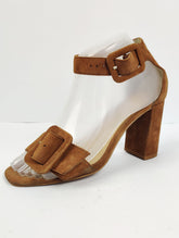 Banana Republic (H-24)