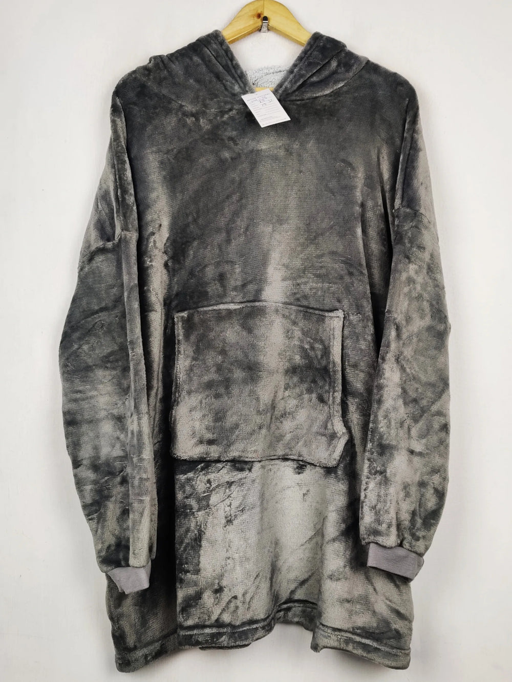 Buy online pre-used pre-loved 100% authentic & Original branded Unknown Brand (HH-578) available in Pakistan. Top international brands avilable.